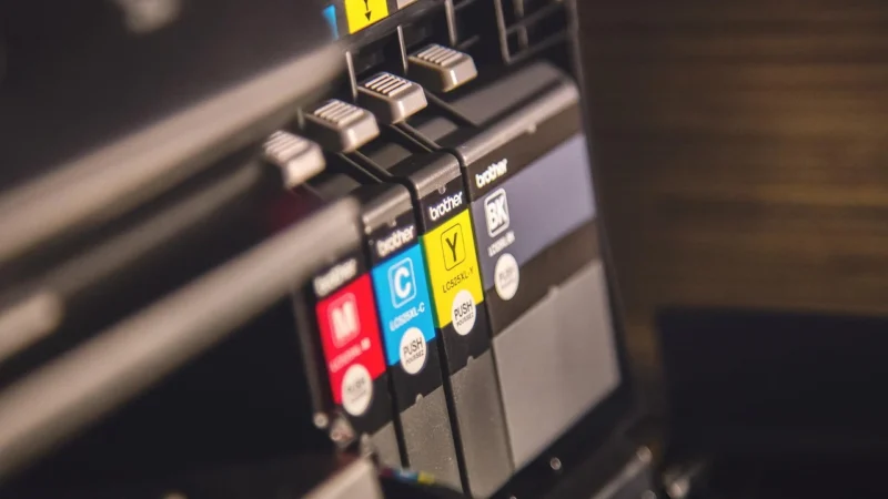 Zamienniki do drukarek HP DeskJet 2710: Jak wybrać najlepszą opcję?